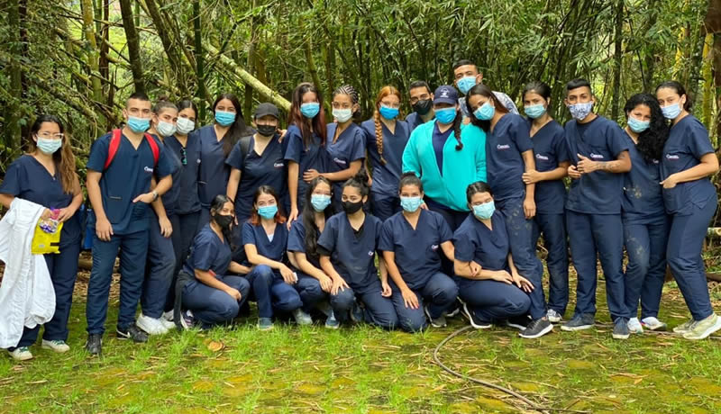 Practicas Reales - El Corcel Centro Tecnico Veterinario Cali Colombia